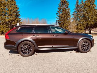 Volvo V90 Cross Country D4 2.0 140kW