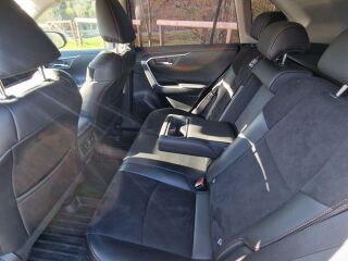 Toyota RAV4 Luxury Plus 2.5 131kW