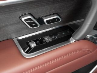 Land Rover Range Rover 4.4 390kW