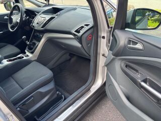 Ford Grand C-Max Titanium 7K 1.6 TDCi 85kW