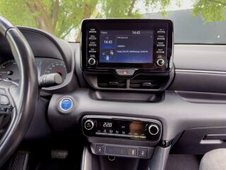 Toyota Yaris Active Plus 1.5 68кВ