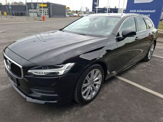 Volvo V90 Momentum PRO 2.0 140кВ