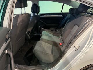 Volkswagen Passat Business 1.5 110kW