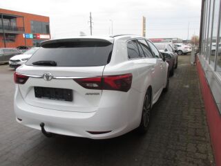 Toyota Avensis Touring Edition 2.0 4-D4 105kW