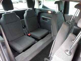 Peugeot 5008 Style Facelift 1.6 R4 HDi 84кВ