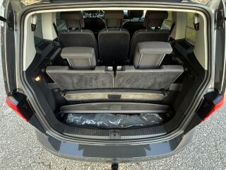 Volkswagen Touran Highline Facelift 2.0 R4 TDI 140kW