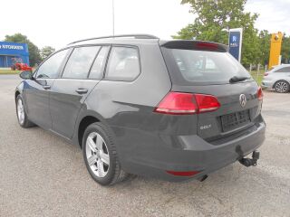Volkswagen Golf Comfortline 1.2 77кВ