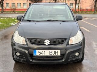 Suzuki SX4 Laxery edition 1.5 R4 16v 82kW