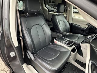 Chrysler Pacifica Touring L 3.6 V6 Pentastar 162kW