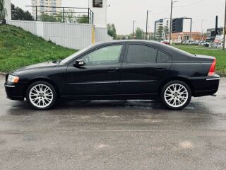 Volvo S60 Summum 2.4 R5 D5 136kW