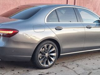 Mercedes-Benz E 220 AVANTGARDE 2.0 147kW