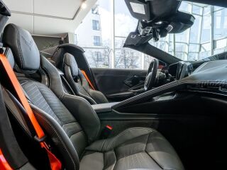 Chevrolet Corvette STINGRAY CONVERTIBLE 6.2 354kW