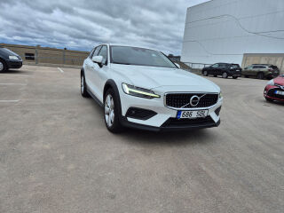 Volvo V60 Cross Country D4 AWD 2.0 140кВ