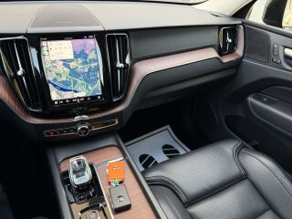 Volvo XC60 AWD Luxury Inscription FaceLift MY23 2.0 T6 Twin-Engine PLUG-IN-HYBRID LONG RANGE 293kW