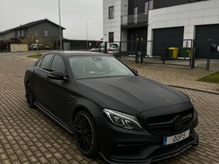 Mercedes-Benz C 63 AMG S s 4.0 V8 375kW