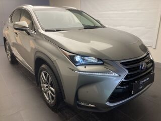 Lexus NX 300h Executive 2.5 114kW