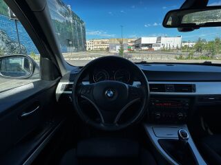 BMW 330 Touring LCI 3.0 R6 200kW