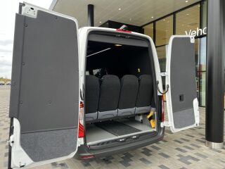 Mercedes-Benz Sprinter 519CDI 22+1+1 2.0 R4 140kW