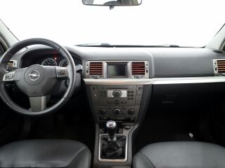 Opel Vectra Cosmo Facelift 2.2 114kW