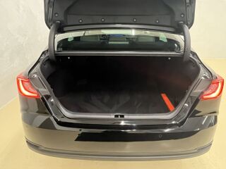 Toyota Camry Executive 137kW