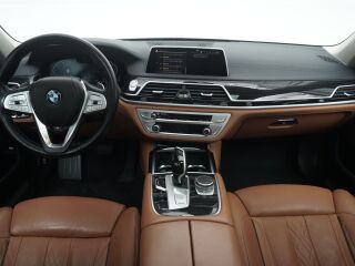 BMW 730 d xDrive 3.0 195кВ