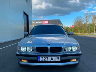 BMW 730 2.9 142kW