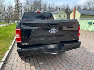 Ford F-150 STX V6 242kW
