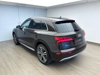 Audi Q5 Sport quattro 2.0 TFSI 185кВ