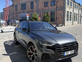 Audi Q8 Quattro S-line 3.0 210kW