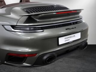 Porsche 911 Turbo S Cabriolet 3.7 478kW