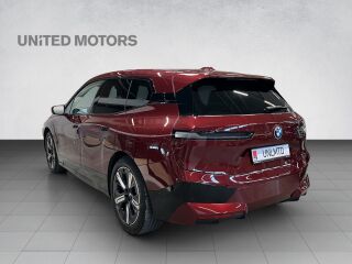 BMW iX xDrive 40 240kW