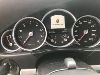 Porsche Cayenne Turbo V8 Turbo 331kW