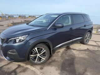 Peugeot 5008 1.5 96kW