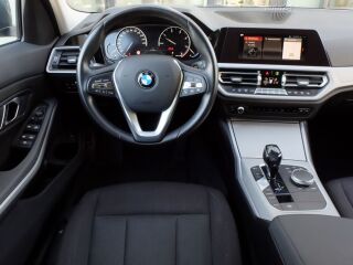 BMW 320 Touring Advantage xDrive 2.0 140kW