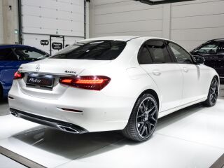Mercedes-Benz E 220 4MATIC 2.0 143kW