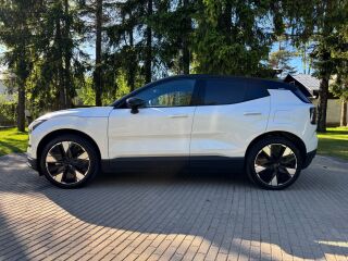 Volvo EX30 Ultra 200kW