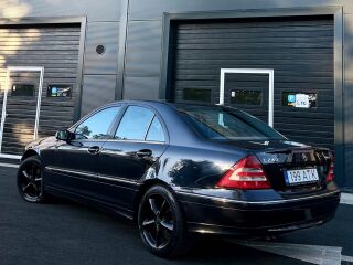 Mercedes-Benz C 240 Avantgarde 4Matic 2.6 125kW