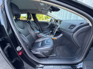 Volvo V40 Facelift SUMMUM 2.0 D2 88кВ