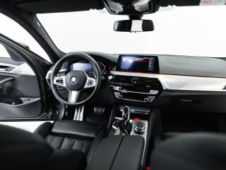 BMW 520 M Sportpakett X-Drive 2.0 140kW