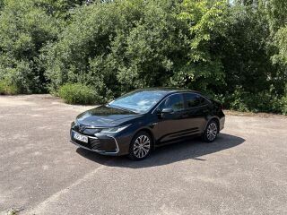 Toyota Corolla Active Plus 1.8 72кВ