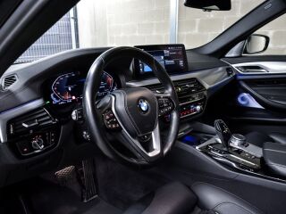 BMW 530 Luxury Line 3.0 R6 210kW