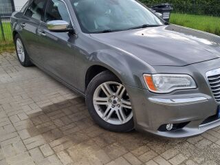Lancia Thema 3.0 V6 176кВ