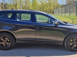 Volvo XC60 Summum AWD MY2012 2.4 D5 158kW