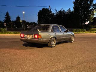 Opel Rekord 3.0 130kW