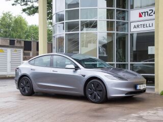 Tesla Model 3 SR + RWD Highland 208kW
