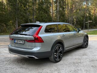Volvo V90 Cross Country 2.0 173kW