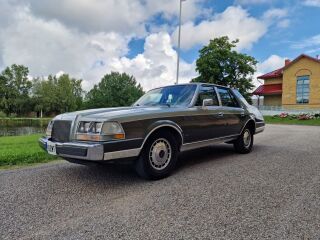 Lincoln Continental tehasest 2.4 TD 85kW
