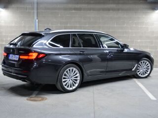BMW 530 Luxury Line 3.0 R6 210кВ