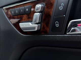 Mercedes-Benz E 550 4.7 V8 300kW