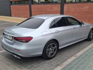 Mercedes-Benz E 220 4Matic AMG-Line 2.0 143kW